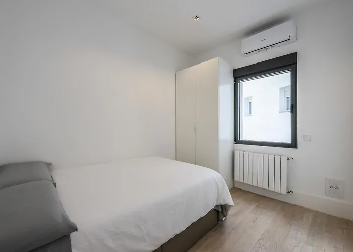 En El Corazon De Madrid, Casa Moderna